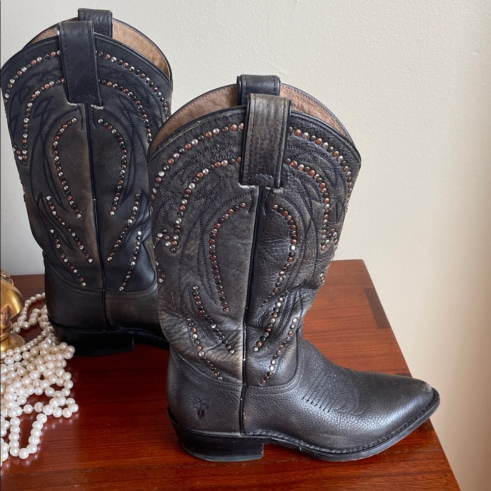 Frye Billy Dark Gray Studded Cowboy Boots Sz 6 - Picture 6 of 14